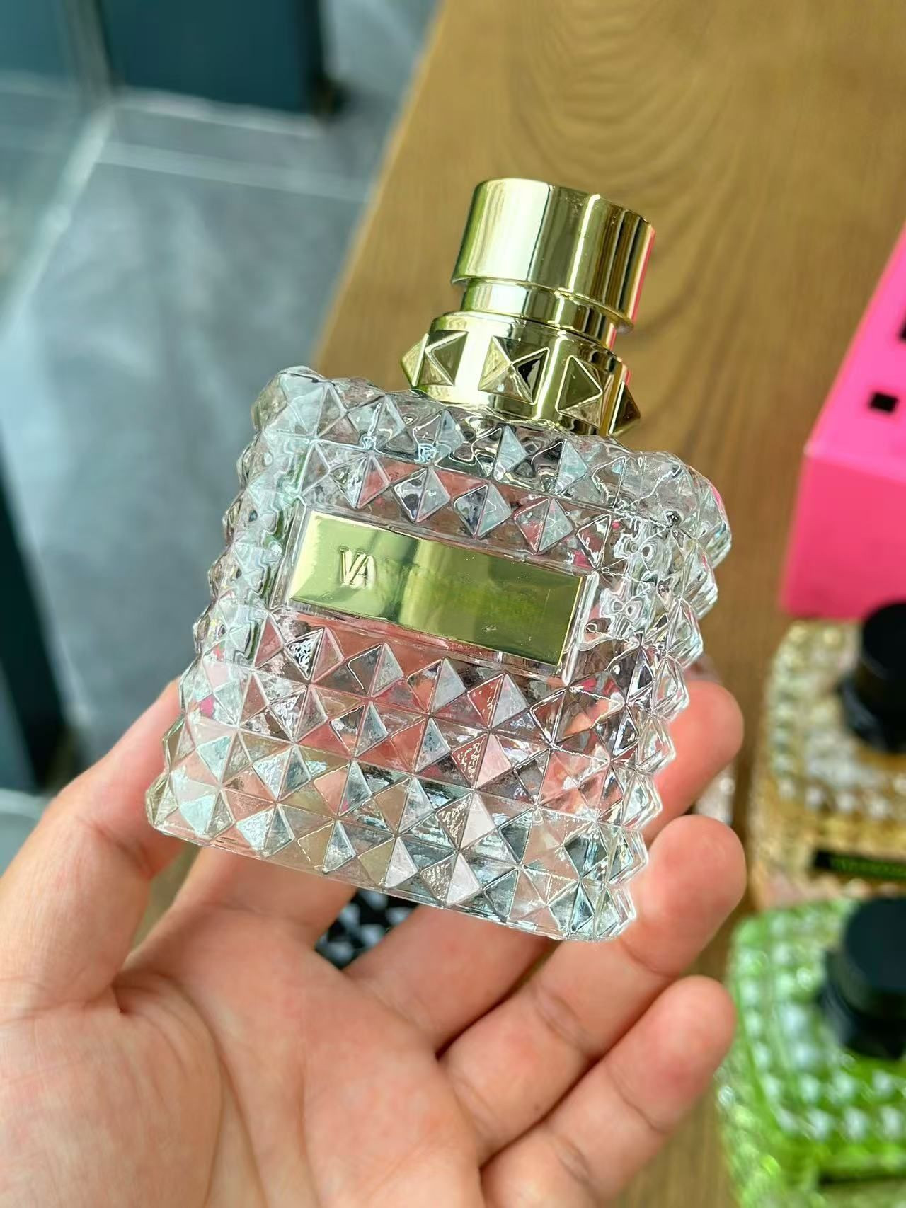 High-quality perfume factory, logo customization available, unisex