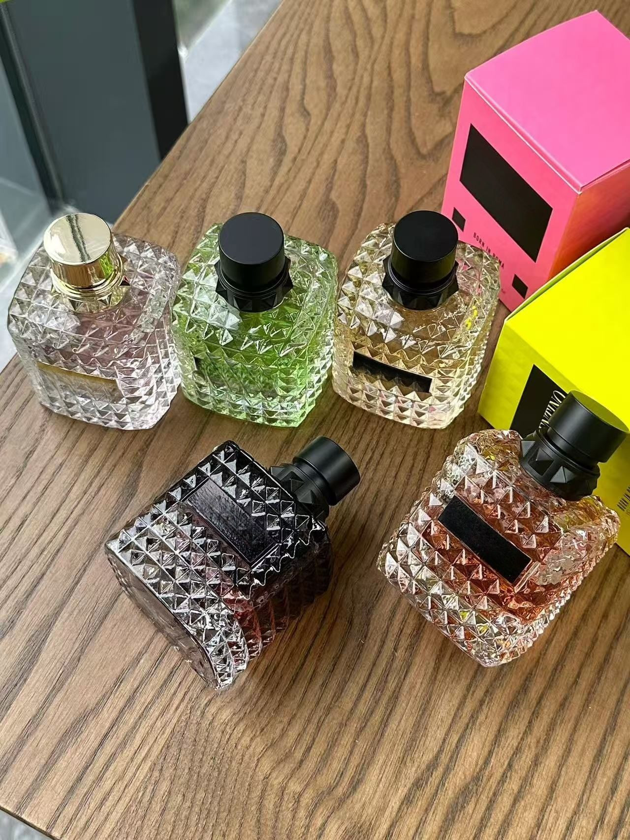 High-quality perfume factory, logo customization available, unisex